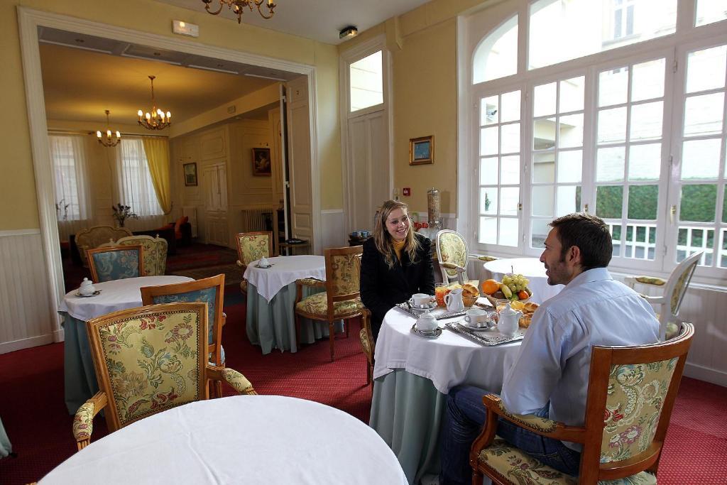 Hotel Memorial Saint-Quentin  Bagian luar foto