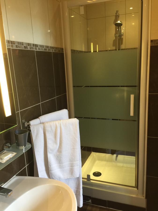 Hotel Memorial Saint-Quentin  Bagian luar foto